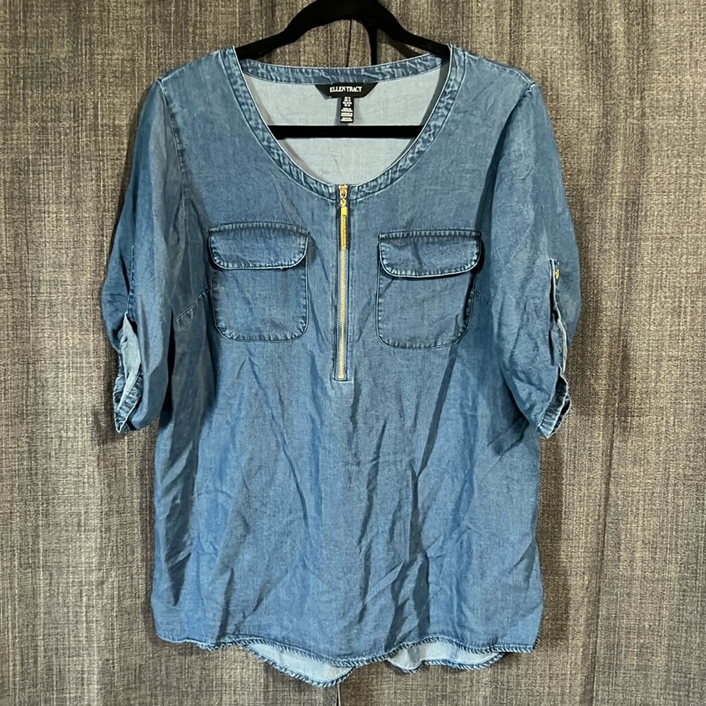 Ellen Tracy chambray tunic with zipper neckline size medium